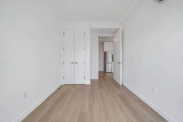 Bedroom, photo 2