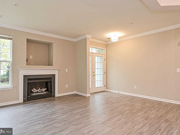 4th image of 13911 Gullane Dr #108
