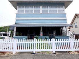 471 9th Ave N, Saint Petersburg, FL