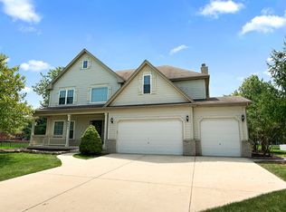 8643 Shire Ct, Frankfort, IL 60423