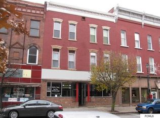37 W Main St, Johnstown, NY 12095