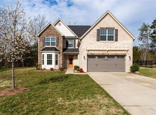 1340 Trafalgar Dr, High Point, NC 27262