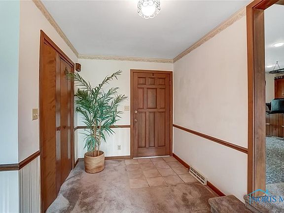 3rd image of 601 Church Hill Dr