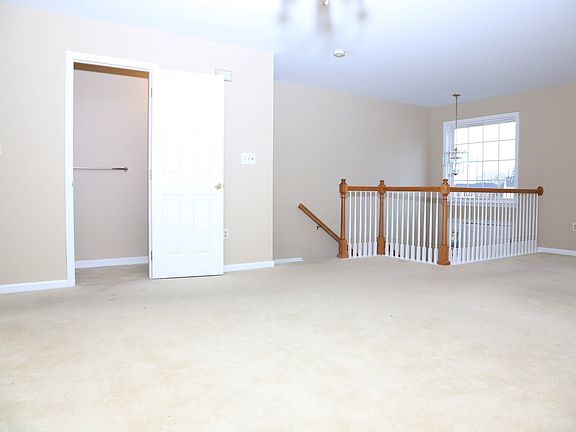 3rd image of 414 S Oak St #Townhouse