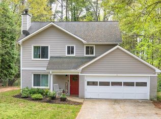 298 Fieldview Dr, Auburn, GA 30011