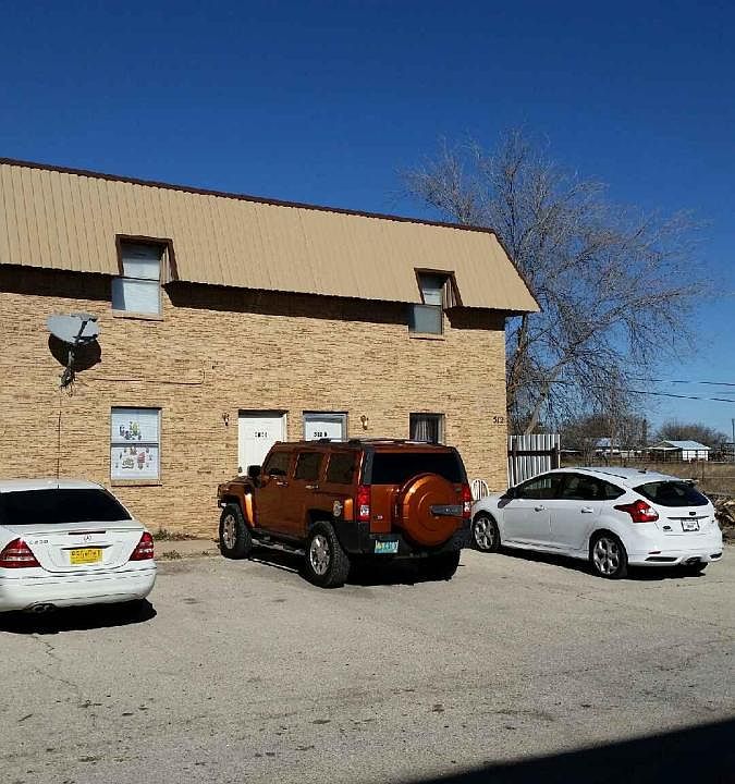 1st image of 512 W Kiowa Ave