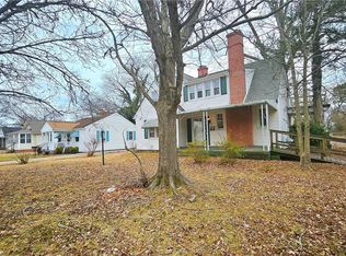 16 Old Fox Hill Rd, Hampton, VA 23669