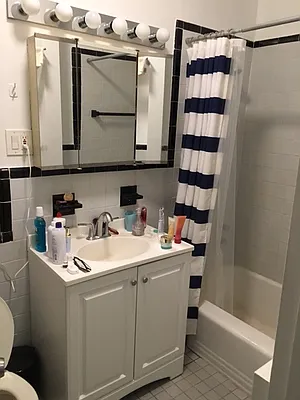Rented by RC Realty Group of New York Inc | media 21