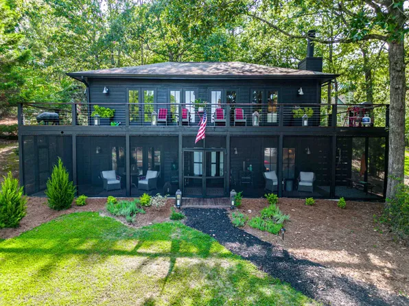 210 Hickory Point, Buckhead, GA 30625