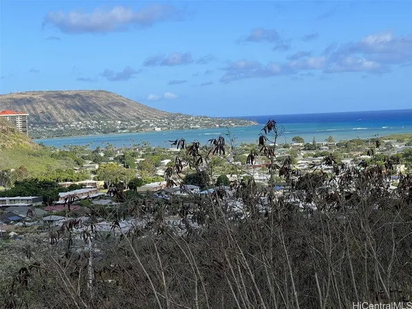 644 Papahehi Pl, Honolulu, HI 96821