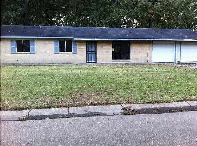 3 bed, 1214 sqft, $1,100 — Photo 4