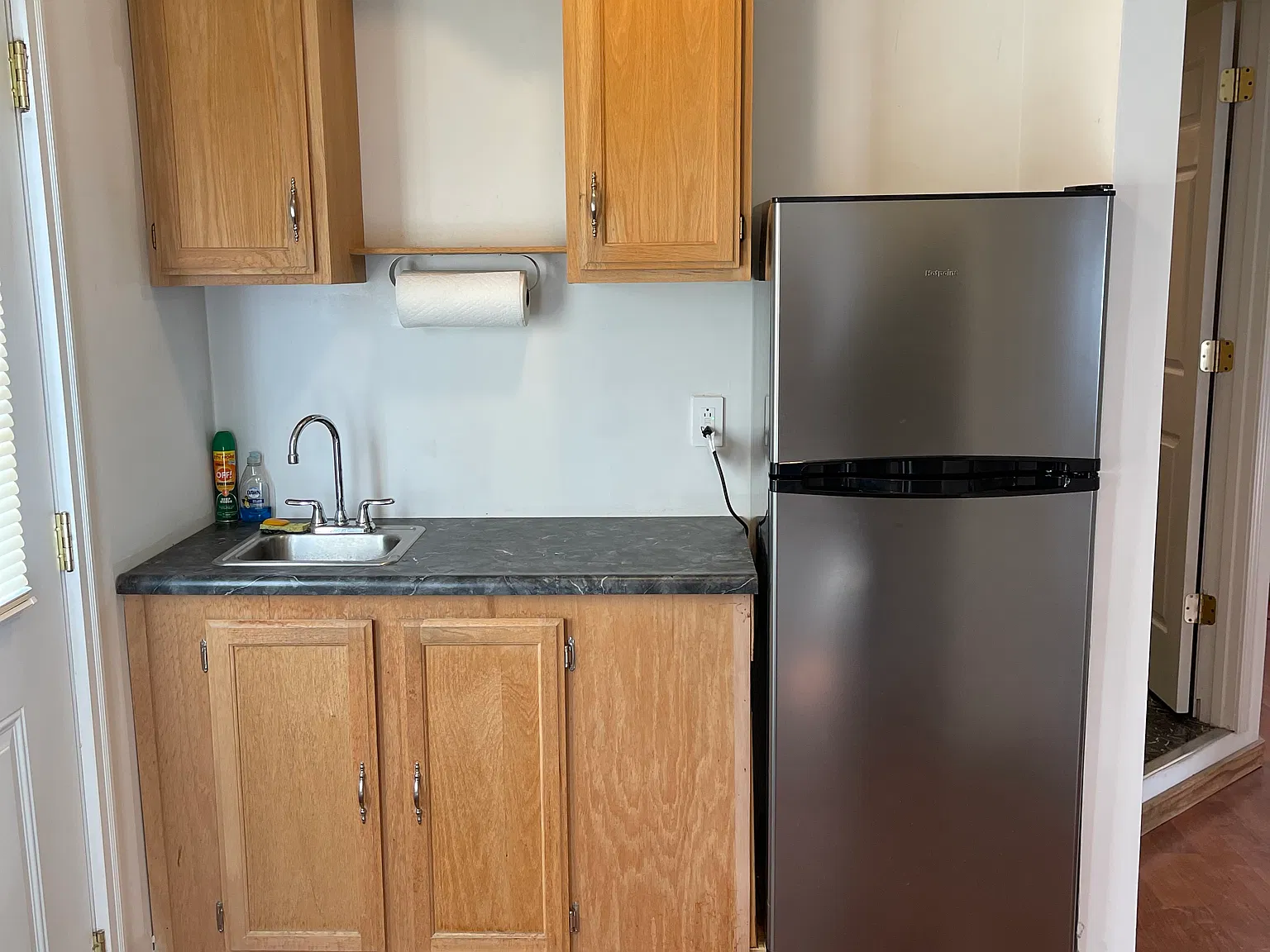 1 bed, 900 sqft, $1,150 — Photo 4