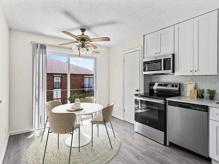 10258 Squire Meadows Dr #3 — Photo 5