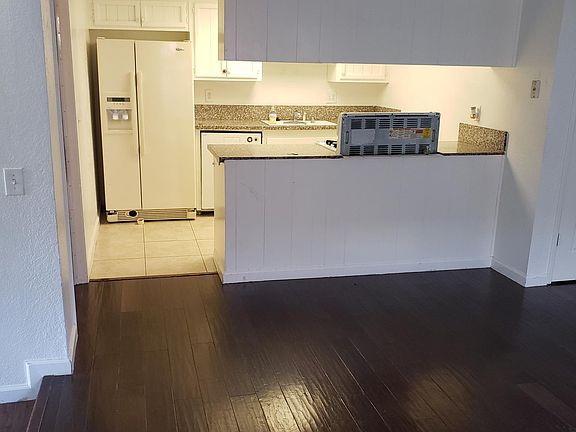 5th image of 5723 Shadow Creek Dr #5723