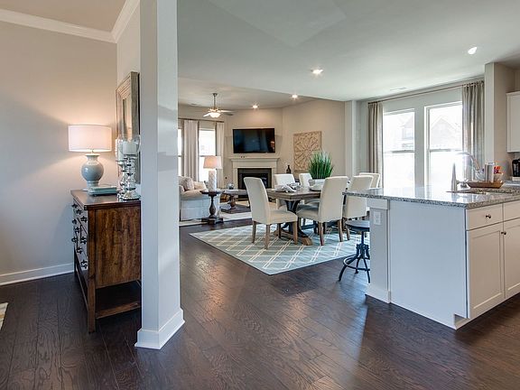 4th image of 306 Cloverbrook Lot 411