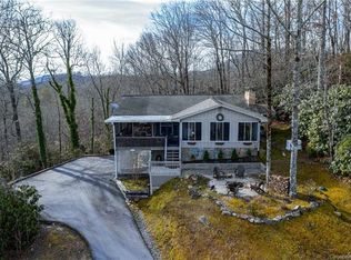 304 Toxaway Trl, Lake Toxaway, NC 28747