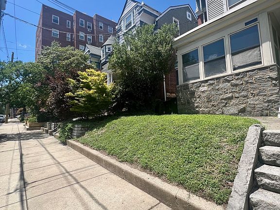 2nd image of 1509 N Franklin St APT 1