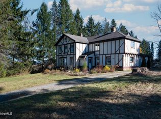 923 Barker Rd, Pittsfield, MA 01201