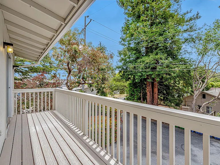 2695 Mar Vista Drive — Photo 4