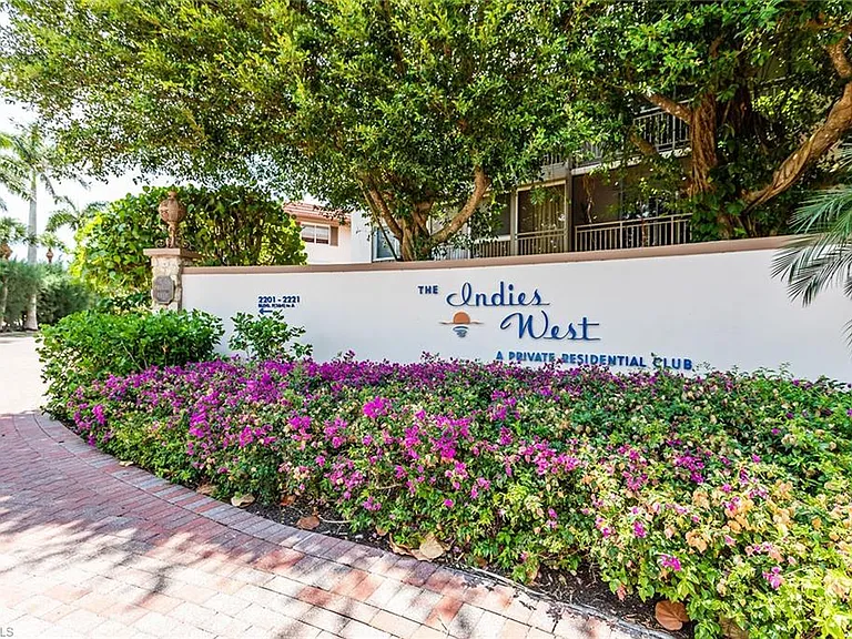 2203 Gulf Shore Blvd N #E1 — Photo 20