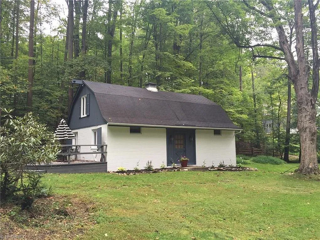 37810 Jackson Rd — Photo 2