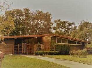 417 Druid Hills Rd, Temple Terrace, FL 33617