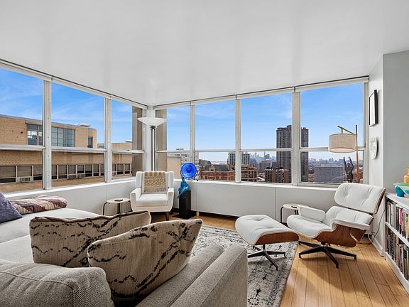 5th image of 655 W Irving Park Rd APT 2301