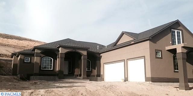 1st image of 1605 W 51st Ave