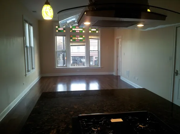 4200 W Irving Park Rd #1, Chicago, IL 60641