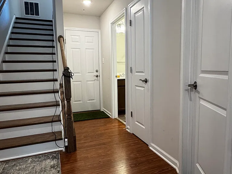 3405 Carnaby St — Photo 5