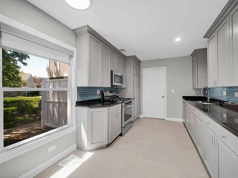 1020 Brunswick Hbr #5001 — Photo 8