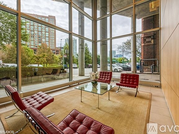 2nd image of 510 W Erie St #1605