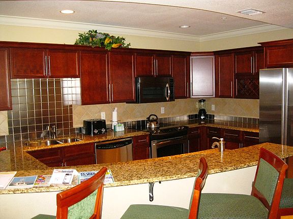 2nd image of 10 Harbor Blvd Unit 604