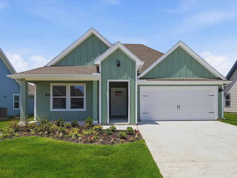 722 Orchid Way — Photo 1