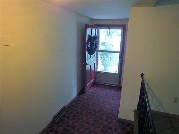 2nd image of 83 Seabrook Dr