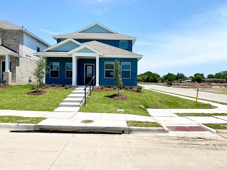 210 Monarch Way — Photo 33