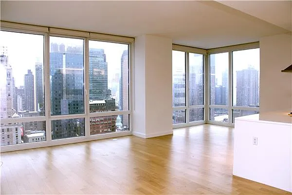 Rented by Level Group | media 1