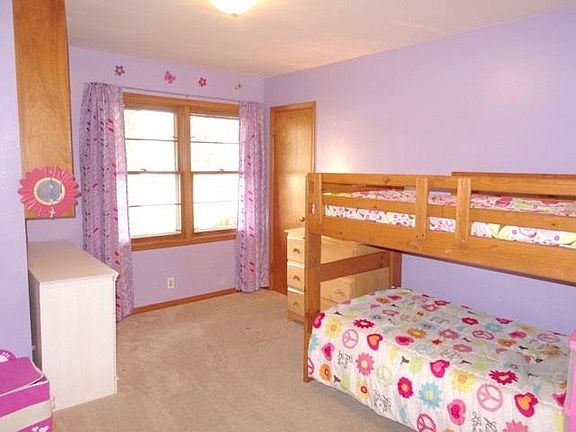 5th image of 214 E Jennings Ave