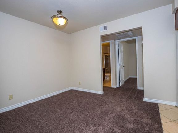 3rd image of 5361 Indian River Dr Unit 352