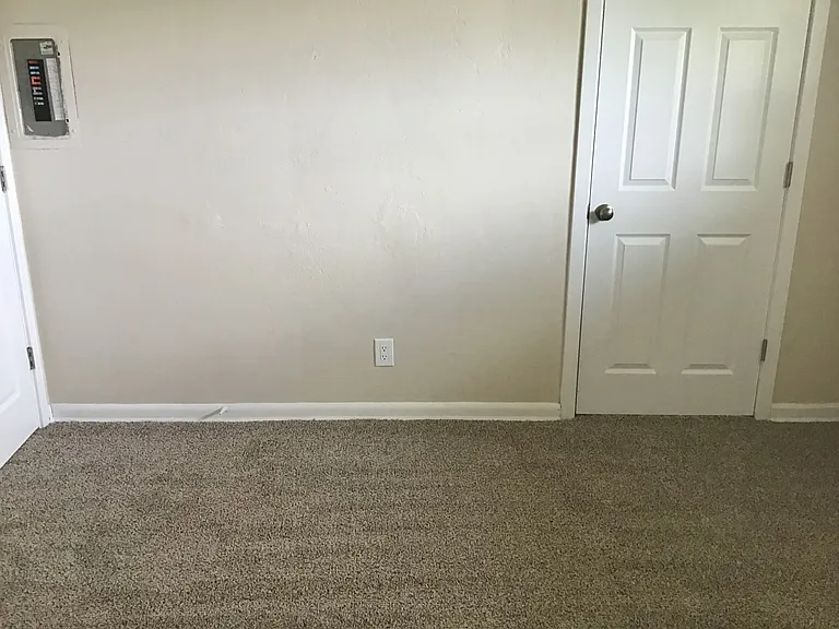 Eastside 1 — Photo 22