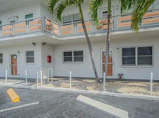 3128 59th St S APT 110, Gulfport, FL 33707