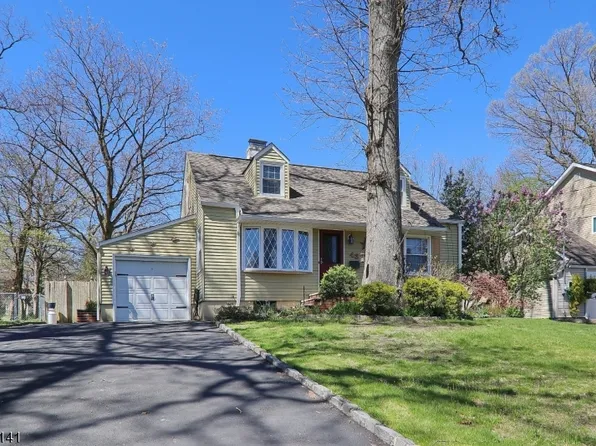 43 Woodcrest Cir, Springfield Twp., NJ 07081