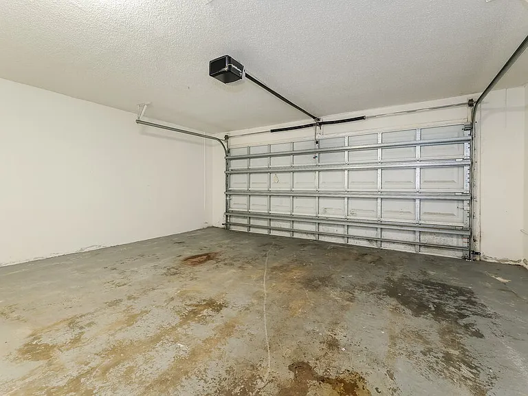 4124 Pine Hollow Cir — Photo 14