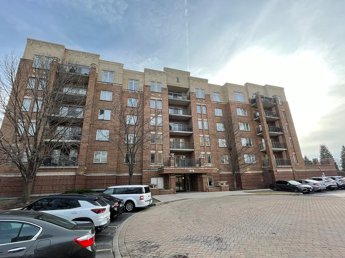 Building Photo - 655 Perrie Dr #305