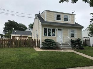 26 Clauss St, Carteret, NJ 07008
