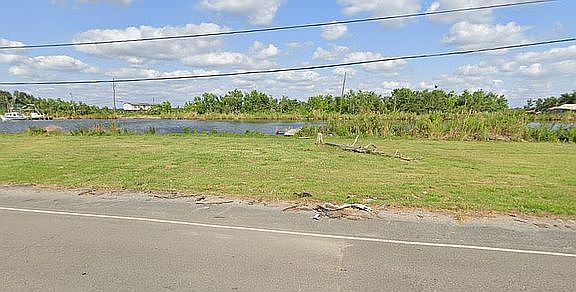 3rd image of 5944 Highway 56