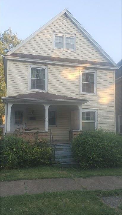 1st image of 209 Goundry St