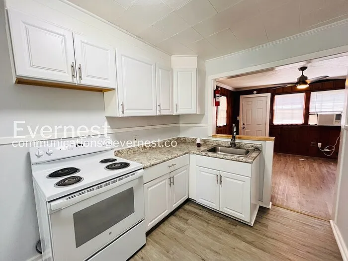 3 bed, 2.0 bath, 1346 sqft, $1,145 — Photo 4