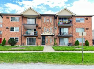 11055 S Nagle Ave APT 8, Worth, IL 60482