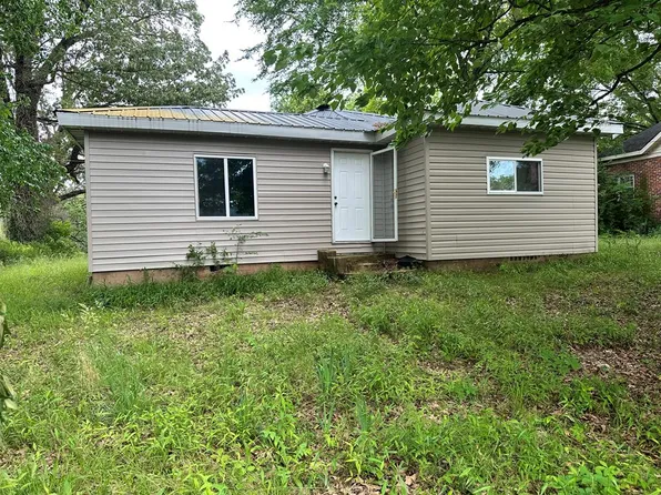 738 Main St, Mc Kenzie, TN 38201